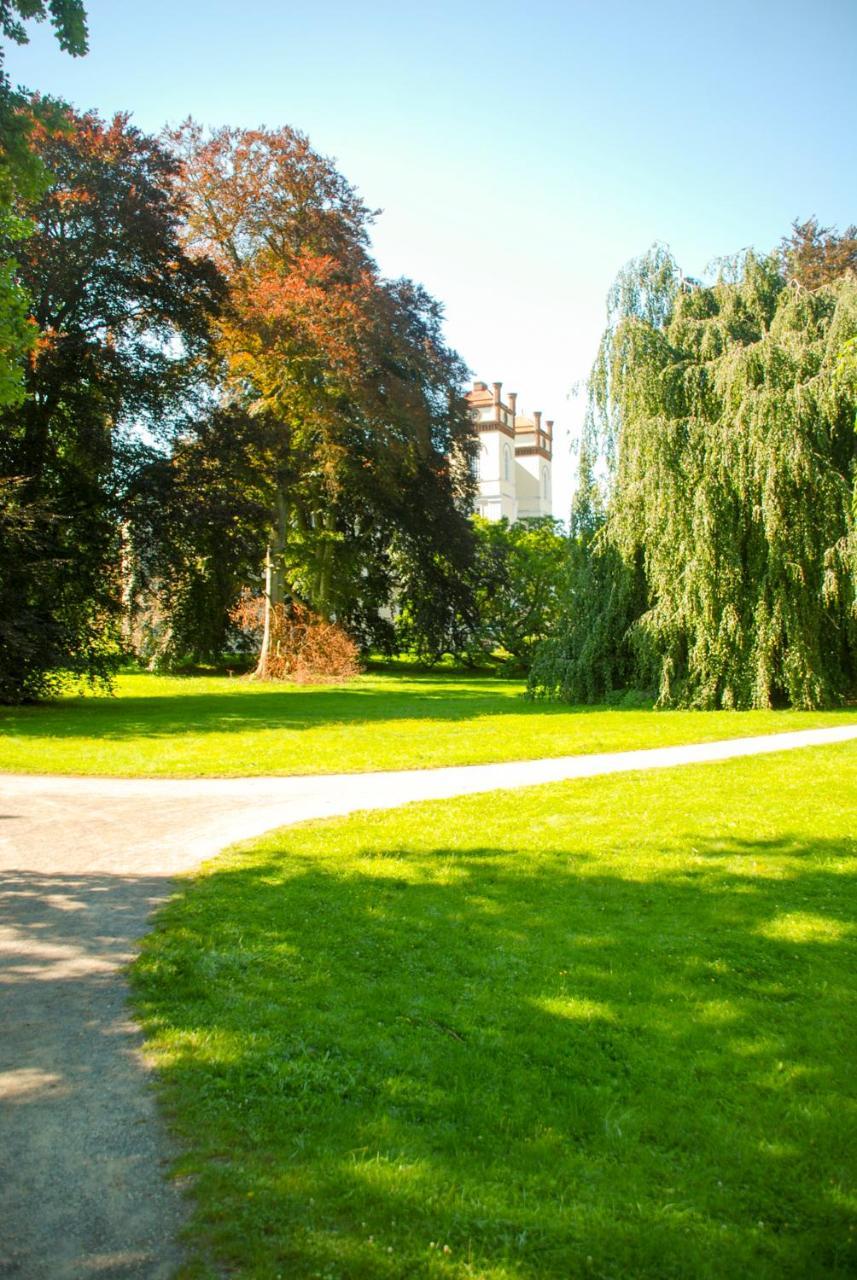 Urlaubsresidenz Marstall Und Kanzlei Im Schlossensemble 吕本瑙 外观 照片