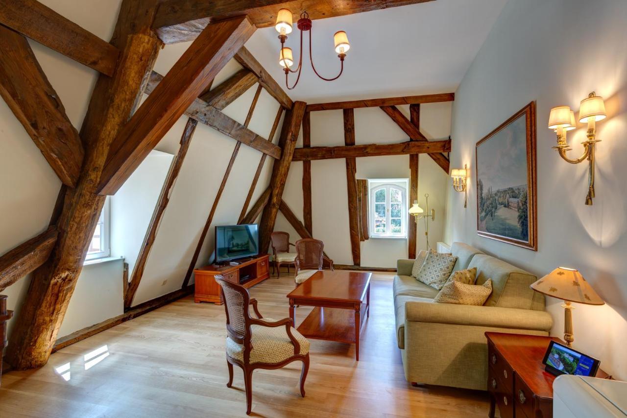 Urlaubsresidenz Marstall Und Kanzlei Im Schlossensemble 吕本瑙 外观 照片